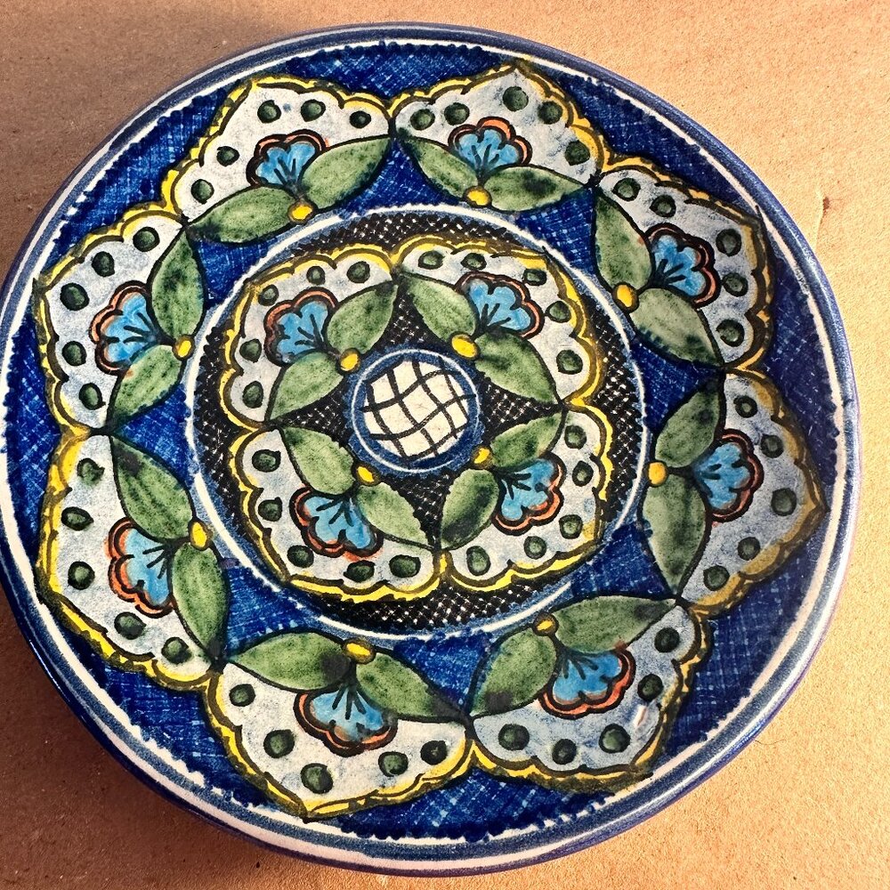 Hand Painted Multi-colored Mexico Snack Nut Pottery Plate
